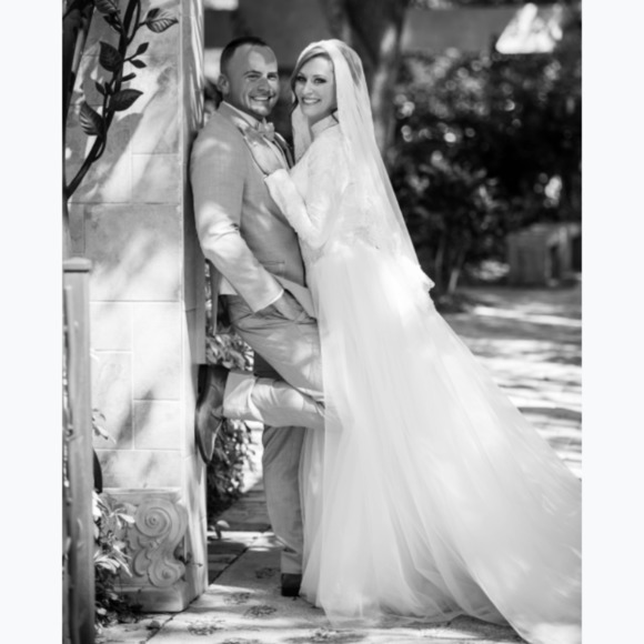 Meet your Posher, Sara - Picture 1 of 1